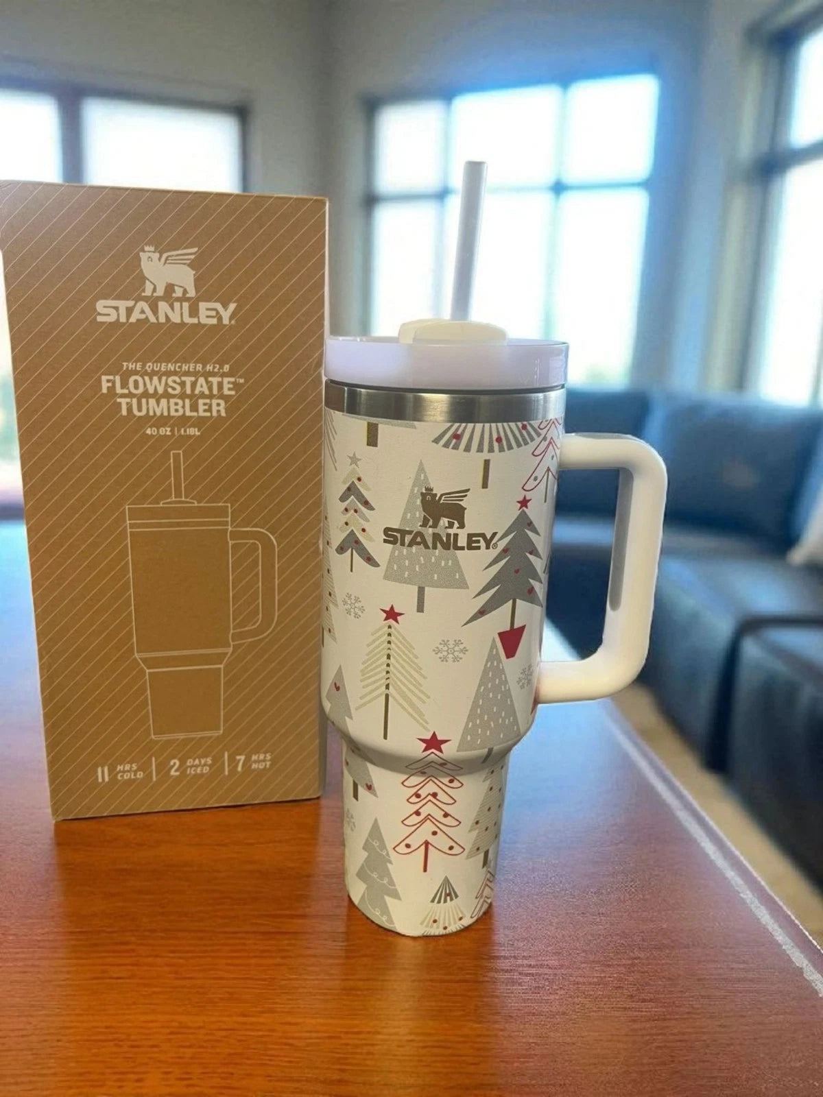Stanley Quencher H2.0 Flowstate HOLIDAY White Red 40 Oz